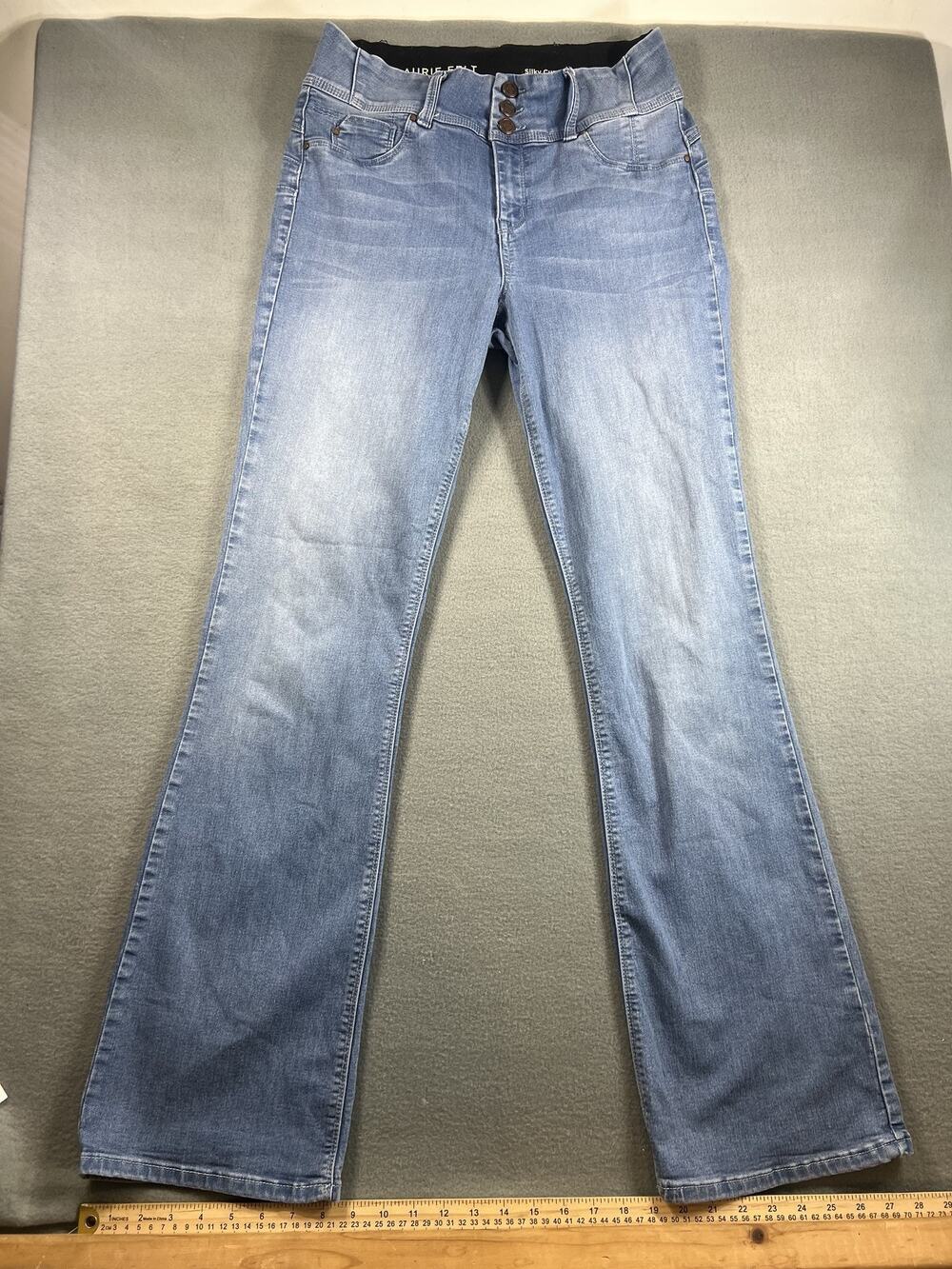 Laurie Felt Light Wash Bootcut Jeans, Vital Stretch Boho Style Size Medium Tall